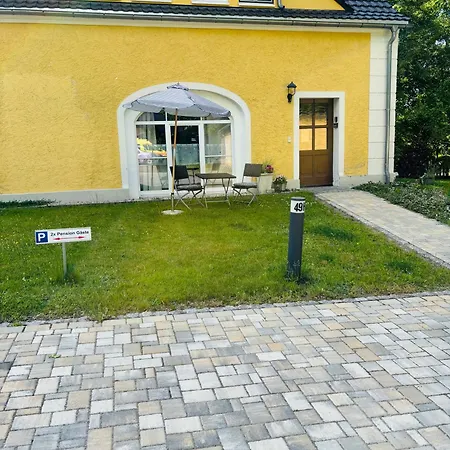 Alter Gutshof Direkt Am Schloss Und Rhododendronpark, Terasse Und Parkplatz Lägenhet