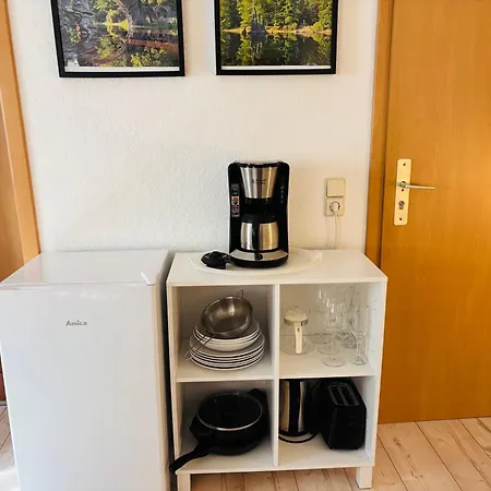 Alter Gutshof Direkt Am Schloss Und Rhododendronpark, Terasse Und Parkplatz