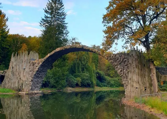 Alter Gutshof Direkt Am Schloss Und Rhododendronpark, Terasse Und Parkplatz