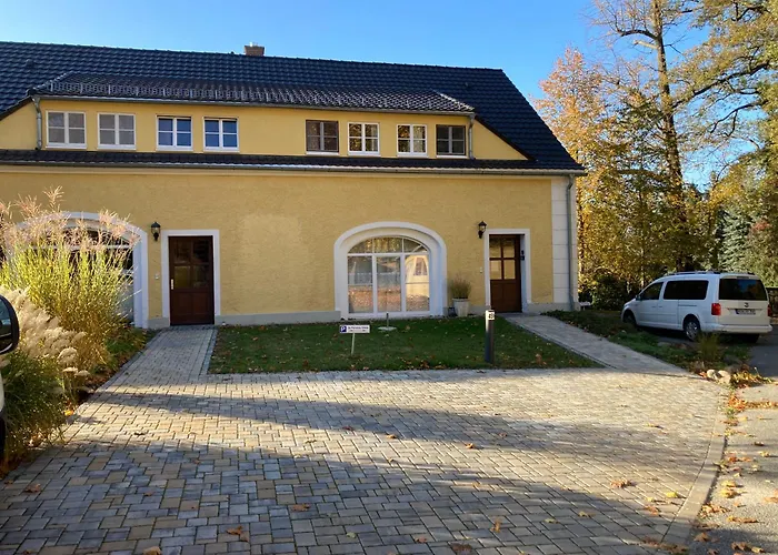 Alter Gutshof Direkt Am Schloss Und Rhododendronpark, Terasse Und Parkplatz アパート *