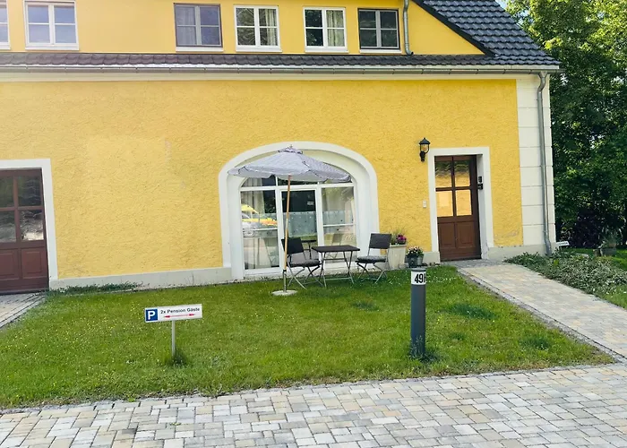 アパート Alter Gutshof Direkt Am Schloss Und Rhododendronpark, Terasse Und Parkplatz *